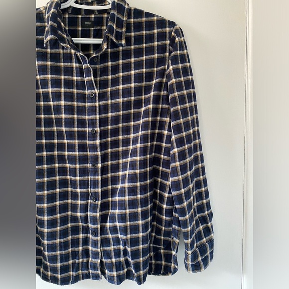 Uniqlo Plaid Checkered Soft Lightweight Flannel Womens Long sleeve Size Medium - Picture 4 of 5